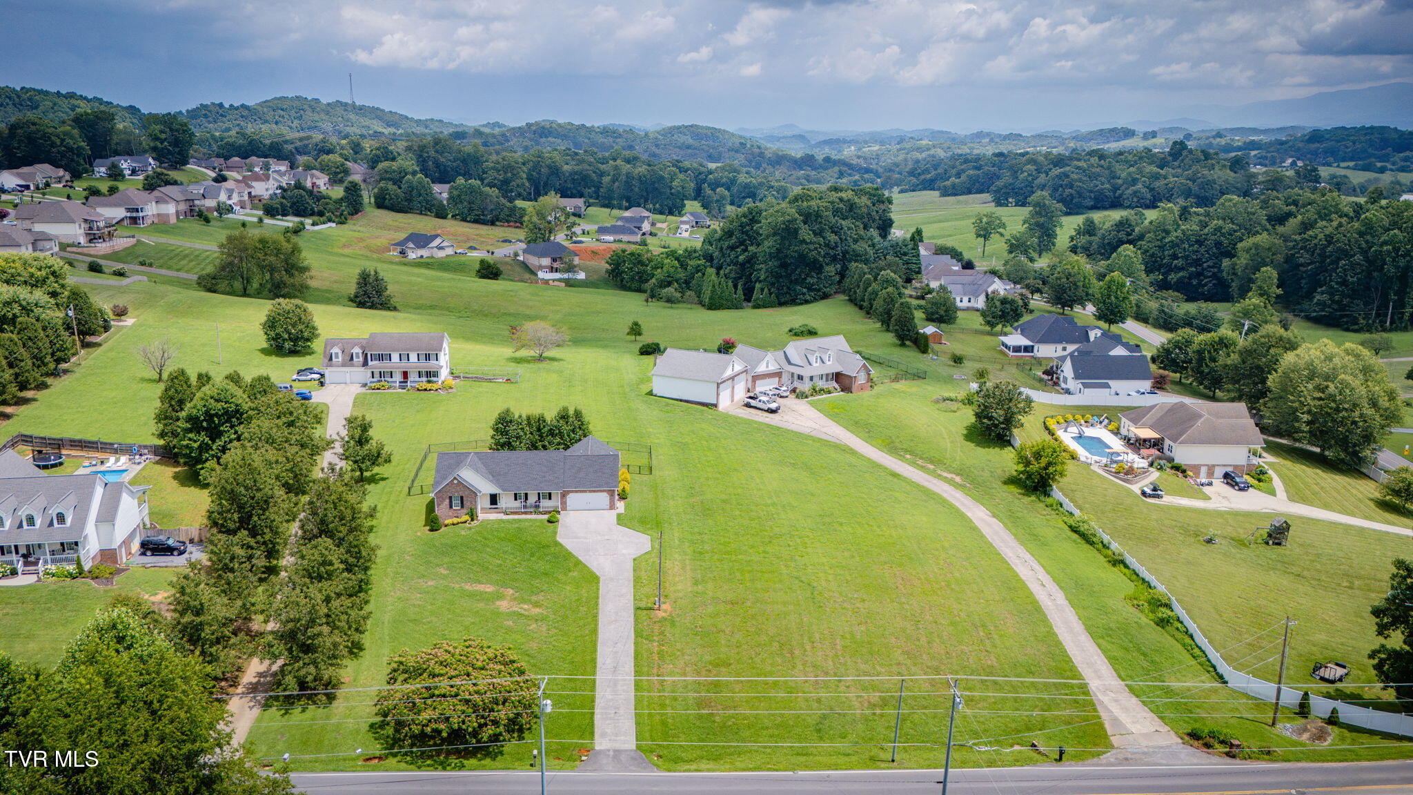 282 Warren Road Piney Flats, TN 37686 - Photo 30 of 34 102