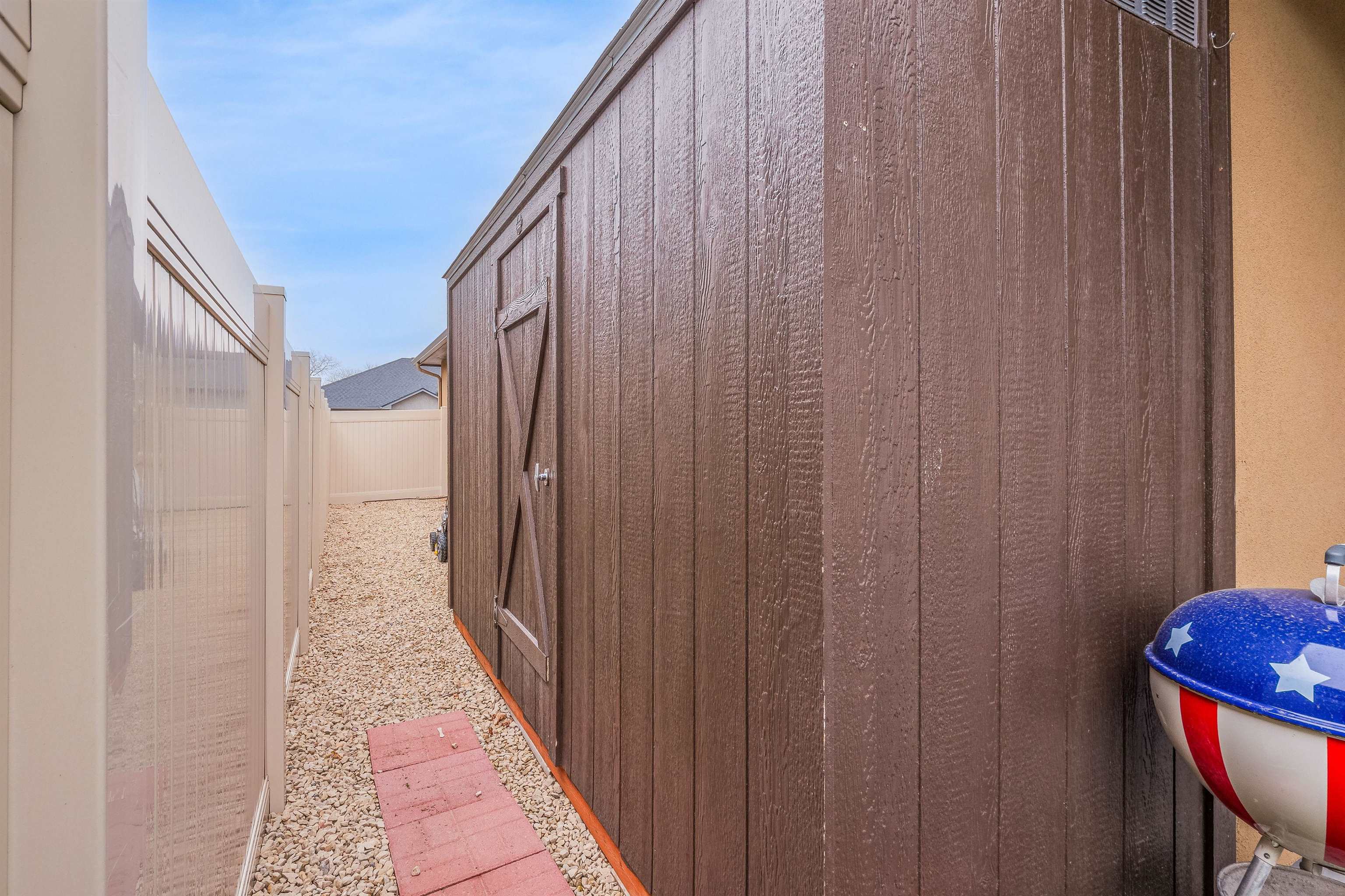 623 Thunder Ridge Drive Grand Junction, CO 81504 - Photo 39 of 40 a view of a wooden door
