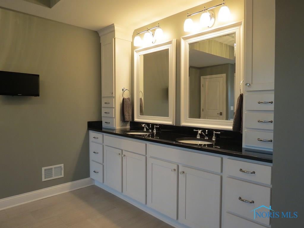 26066 Seminary Road Perrysburg, OH 43551 - Photo 28 of 36 Gallery Image 28
