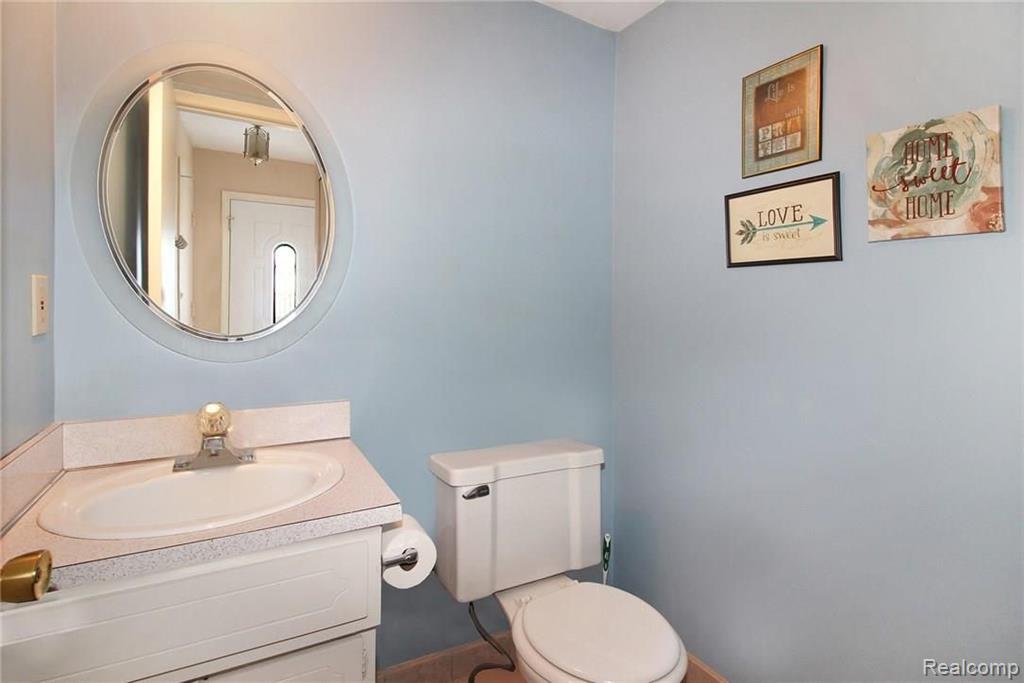 95 Manor Way Rochester Hills, MI 48309 - Photo 11 of 22