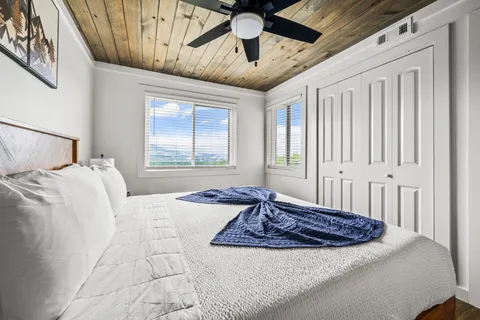 3710 Weber Road, Unit E106, Gatlinburg, TN 37738