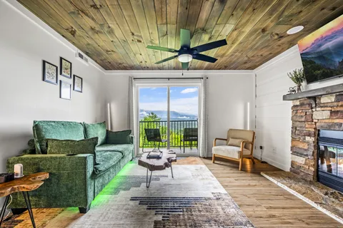 3710 Weber Road, Unit E106, Gatlinburg, TN 37738