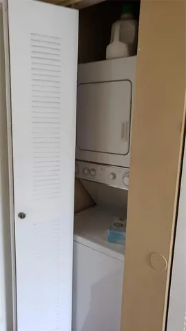 a close up view of washer and dryer