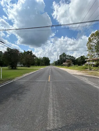 a view of a yard
