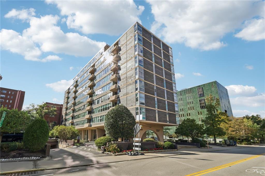 552 North Neville Street, Unit 21 Pittsburgh, PA 15213 - Photo 1 of 35 a front view of a building