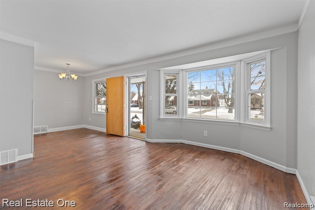 3604 Huron Street Dearborn, MI 48124 - Photo 2 of 21