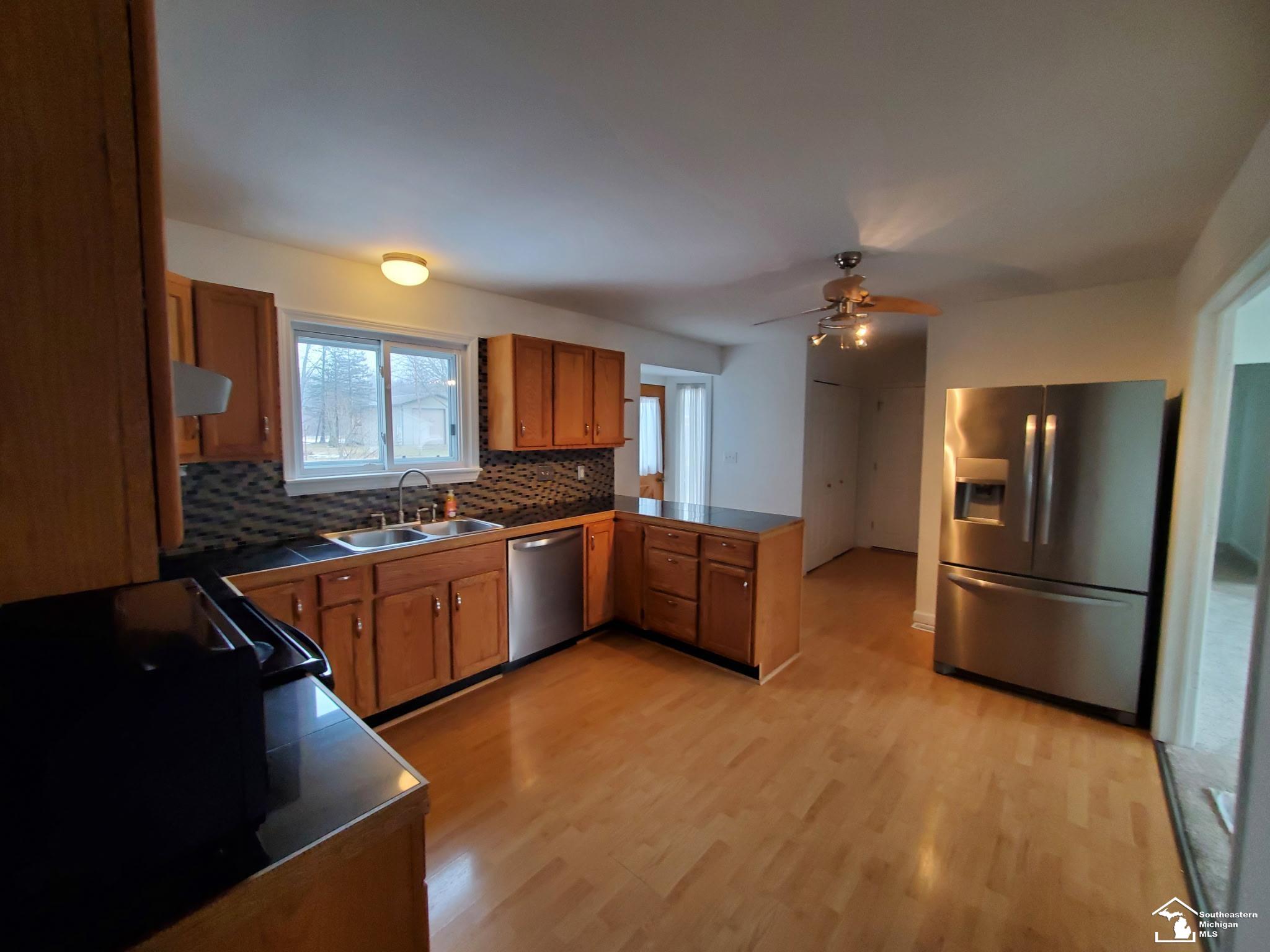 33790 Steadman Road New Boston, MI 48164 - Photo 20 of 31 50199598-bcb2fe59-62de-43dc-bfd7-13e79c1fcef0.JPG