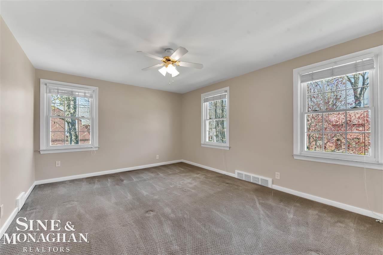 1713 Broadstone Road Grosse Pointe Woods, MI 48236 - Photo 32 of 41