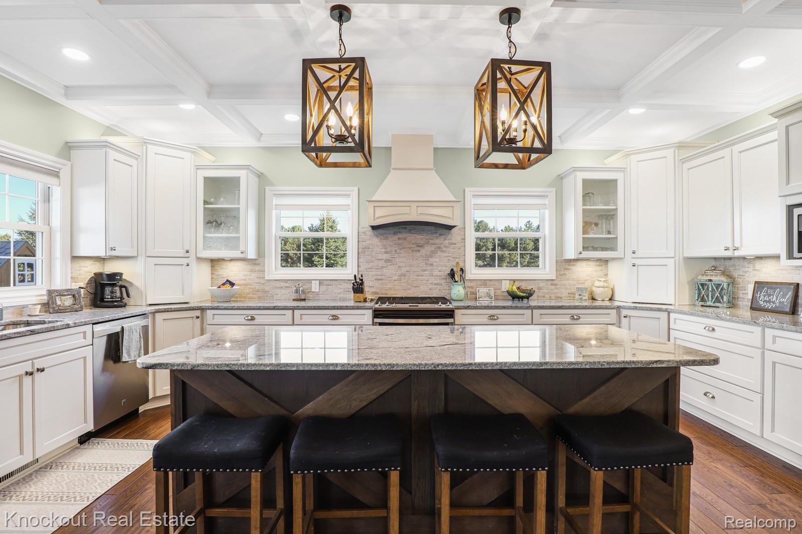 2718 Burns Road Munger, MI 48747 - Photo 14 of 82 2718 Burns Munger Interiors-11.jpg