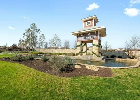 a view of a outdoor space