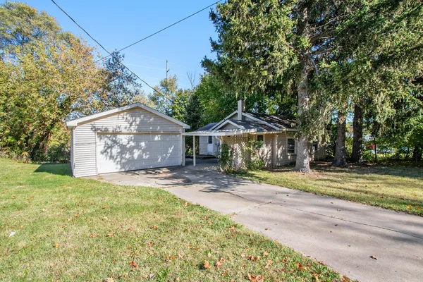 $95,000 | 1005 East Front Street, Buchanan, MI 49107