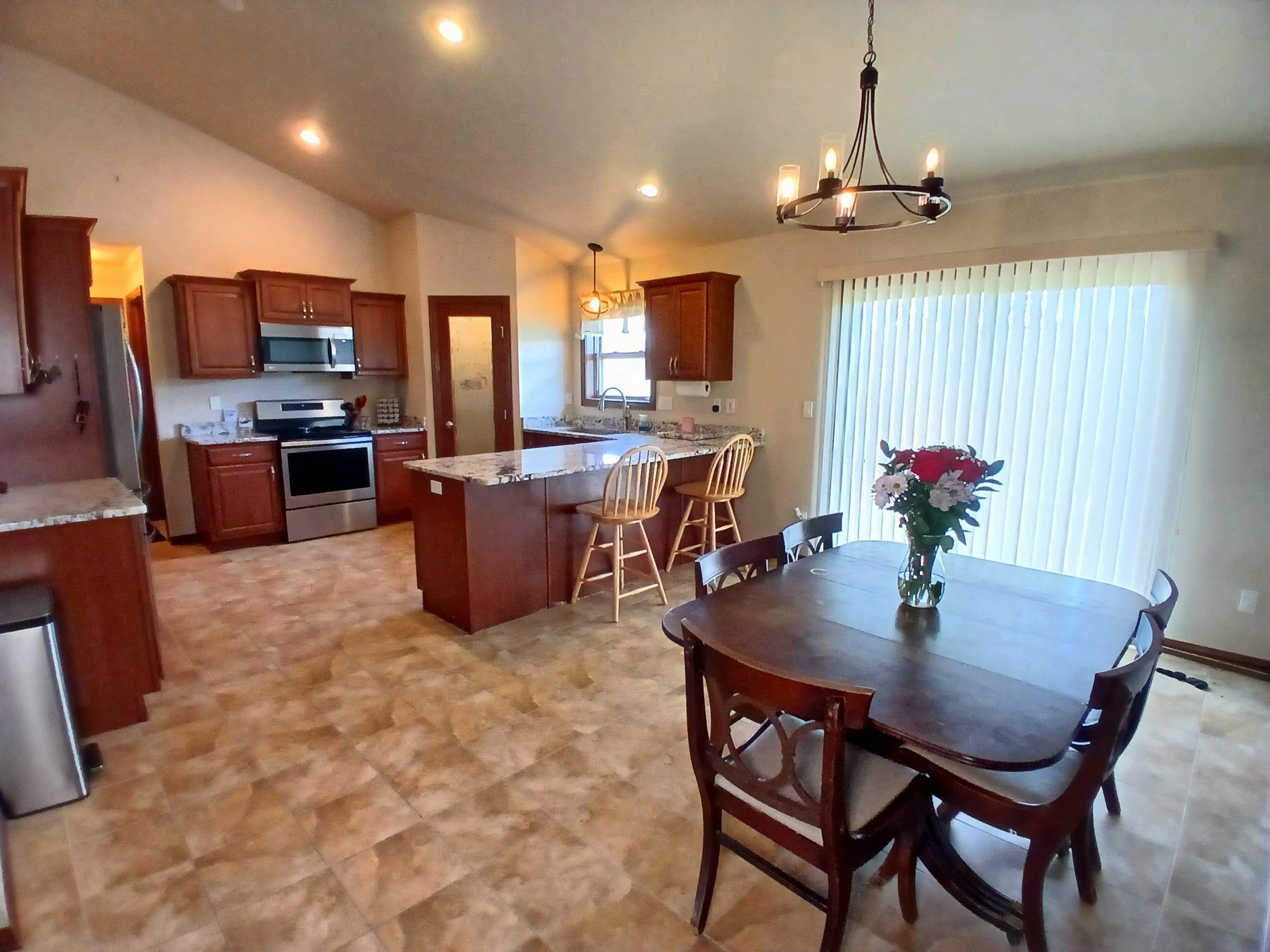 2680 Sussex Road Green Bay, WI 54311 - Photo 8 of 40