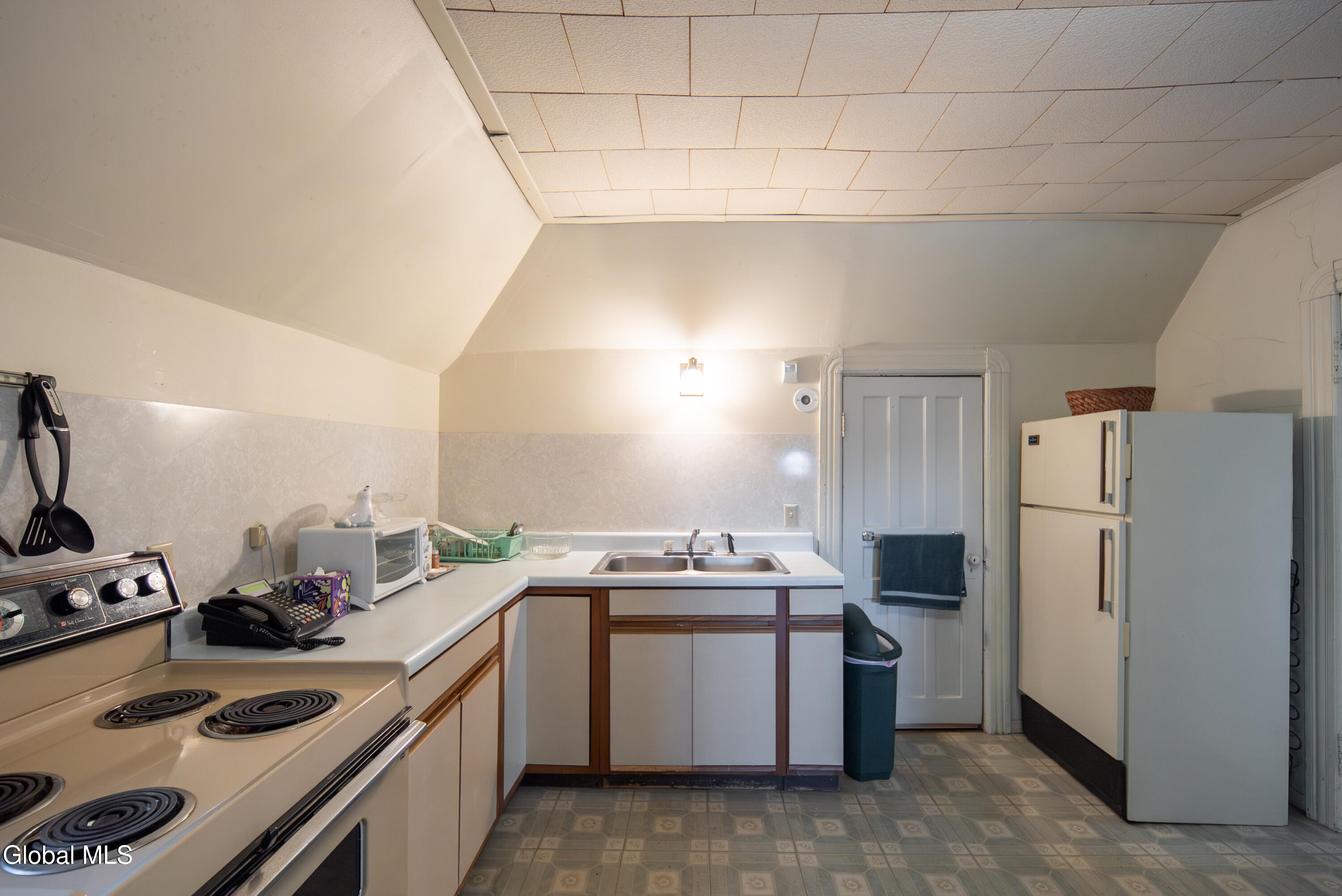 701 Union Street Schenectady, NY 12305 - Photo 53 of 95 053