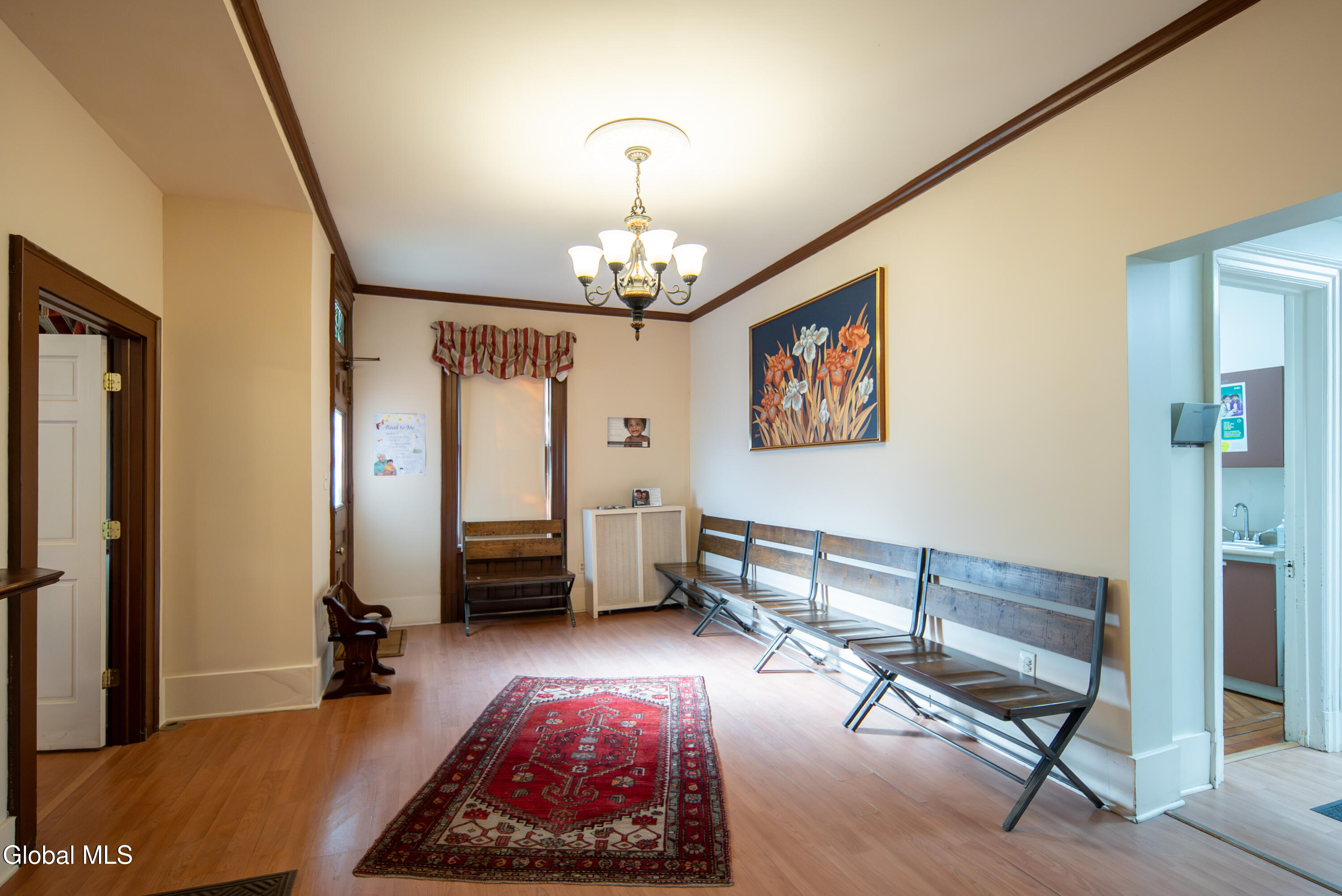 701 Union Street Schenectady, NY 12305 - Photo 6 of 95 006