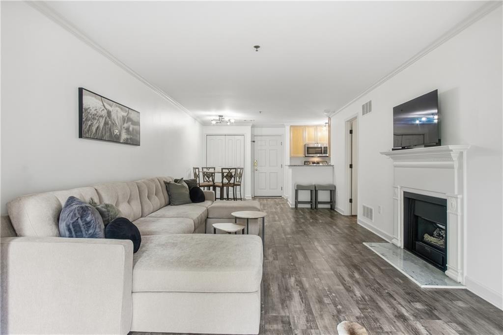 3203 Lenox Road Northeast, Unit 32 Atlanta, GA 30324 - Photo 4 of 37