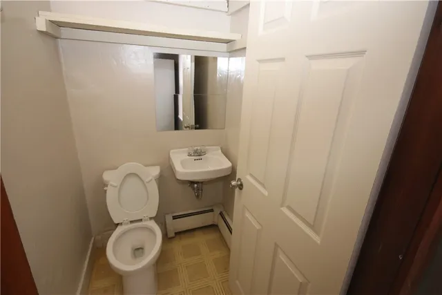 $1,950 | 43 Congregational Street, Unit 1, Bristol, RI 02809