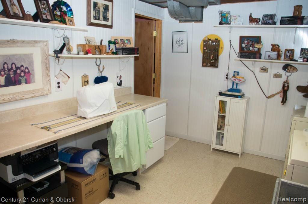 9001 Ruth Avenue Allen Park, MI 48101 - Photo 19 of 23 Crafting workshop