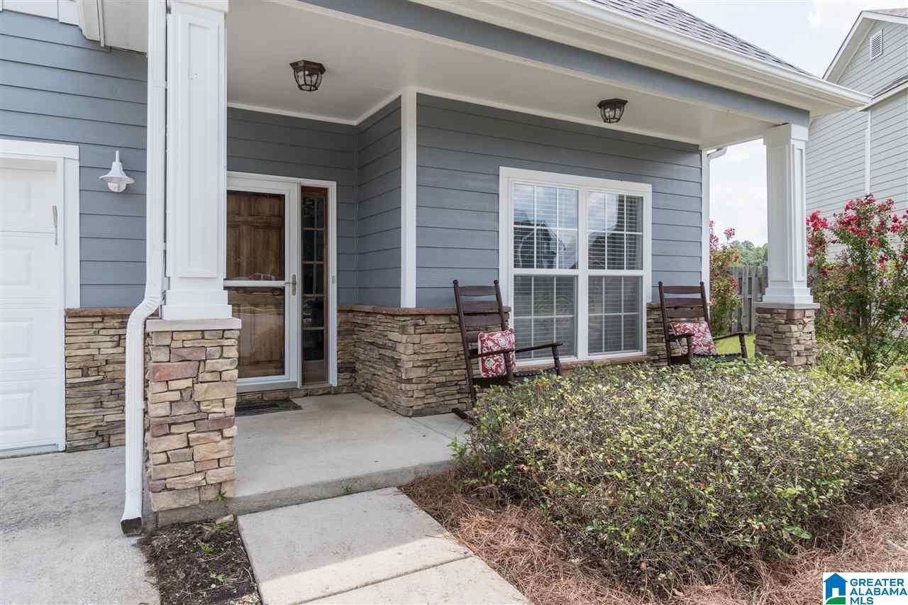 313 Nottingham Drive Calera, AL 35040 - Photo 4 of 34