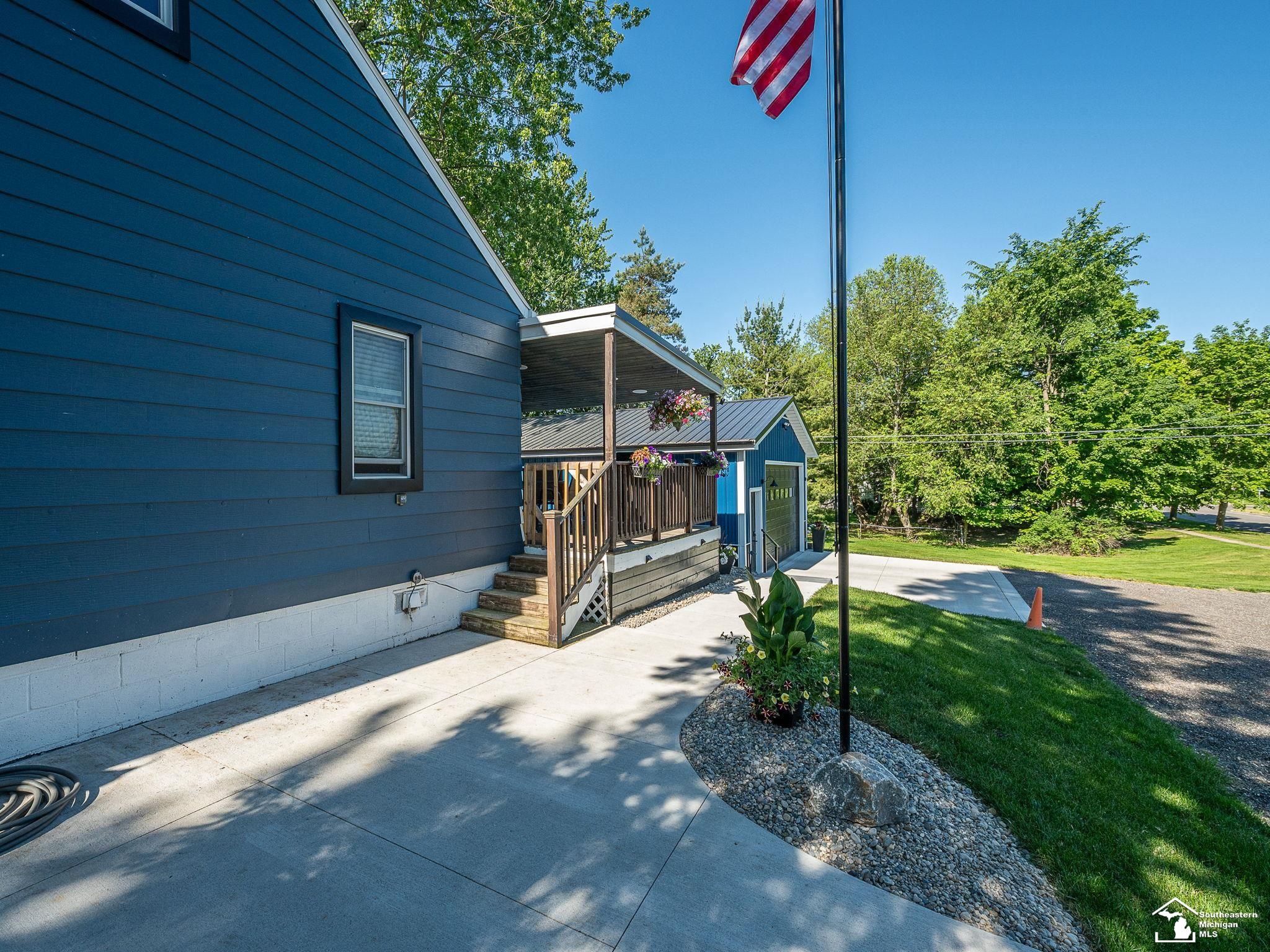 701 Adrian Street Tecumseh, MI 49286 - Photo 27 of 35