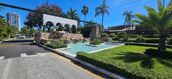 $2,300 | 18021 Biscayne Boulevard, Unit 402, Aventura, FL 33160