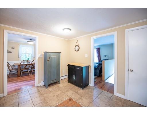 88 Beachview Road Lunenburg, MA 01462 - Photo 3 of 17