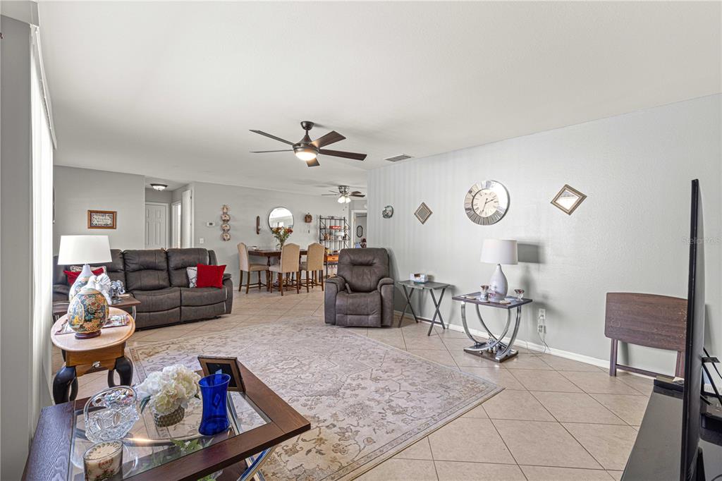 8475 Southeast 137th Loop Summerfield, FL 34491 - Photo 12 of 75