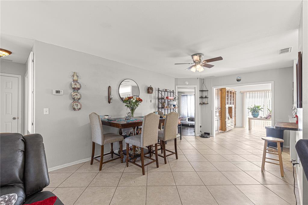 8475 Southeast 137th Loop Summerfield, FL 34491 - Photo 13 of 75