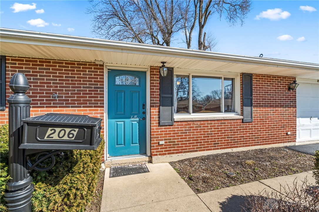 206 Applegate Road Englewood, OH 45322 - Photo 2 of 39 Gallery Image 2