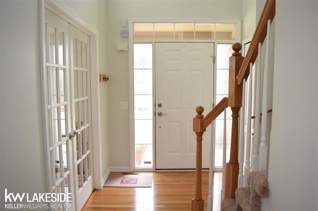 30909 Bradmore Road Warren, MI 48092 - Photo 2 of 50 31334757-1.JPG