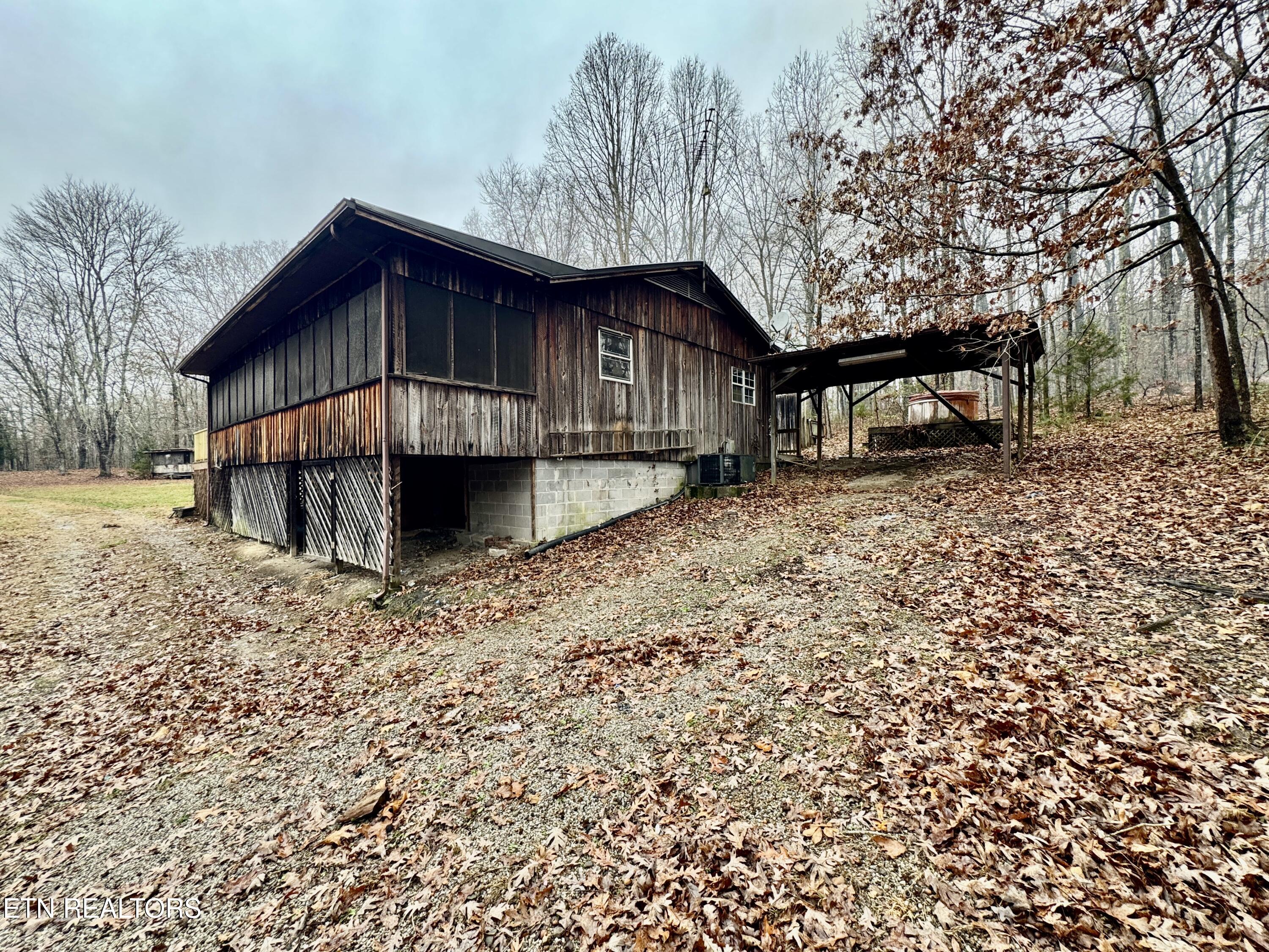 345 Crabtree Hollow Road Ten Mile, TN 37880 - Photo 8 of 25 8