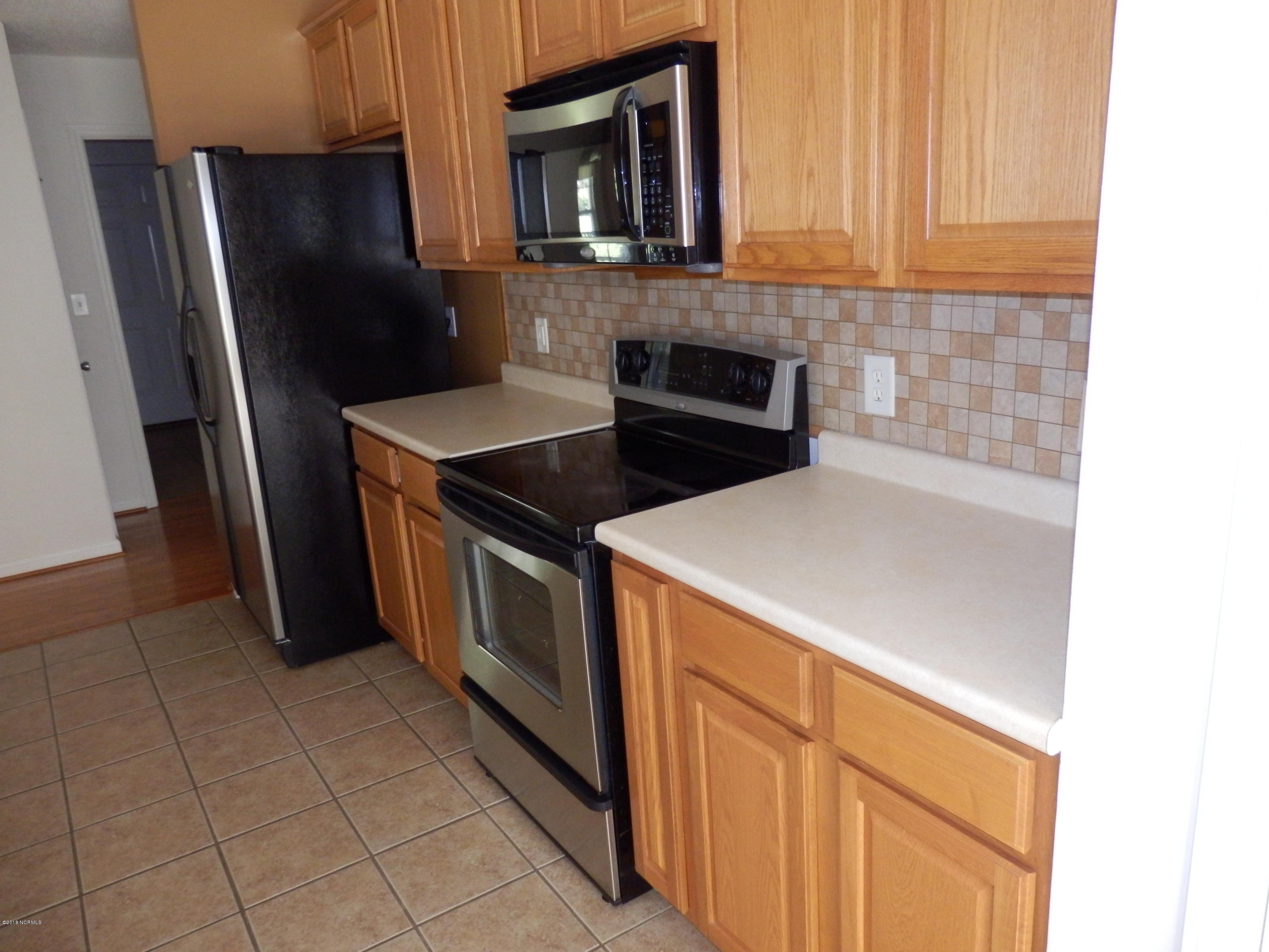 1034 Beech Tree Road Jacksonville, NC 28546 - Photo 18 of 30 P8170842