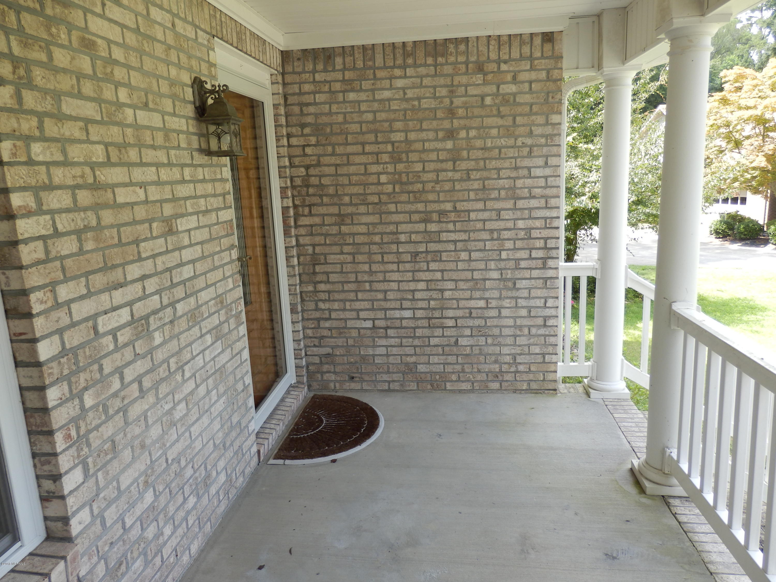1034 Beech Tree Road Jacksonville, NC 28546 - Photo 6 of 30 P8170825