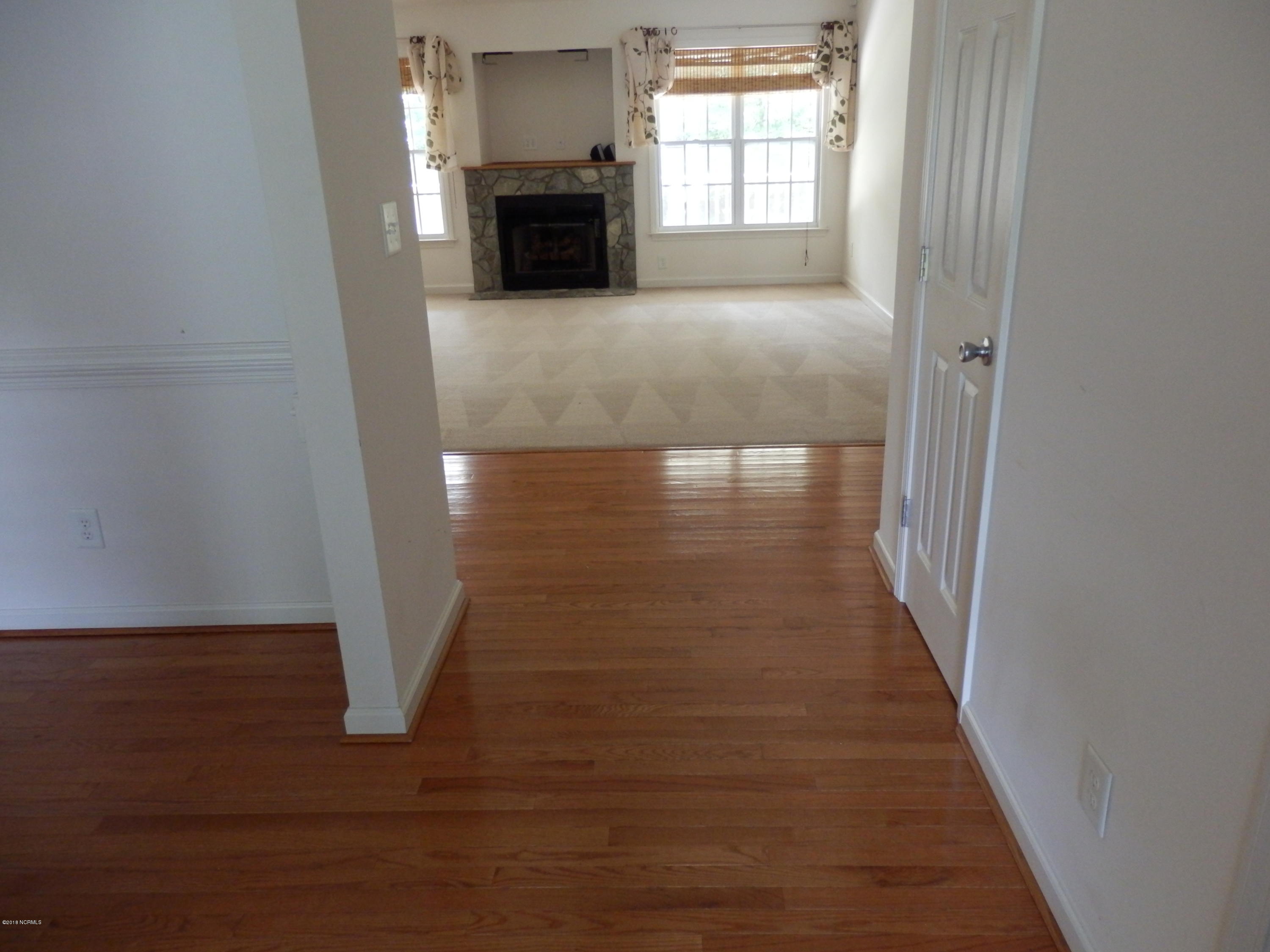 1034 Beech Tree Road Jacksonville, NC 28546 - Photo 7 of 30 P8170826