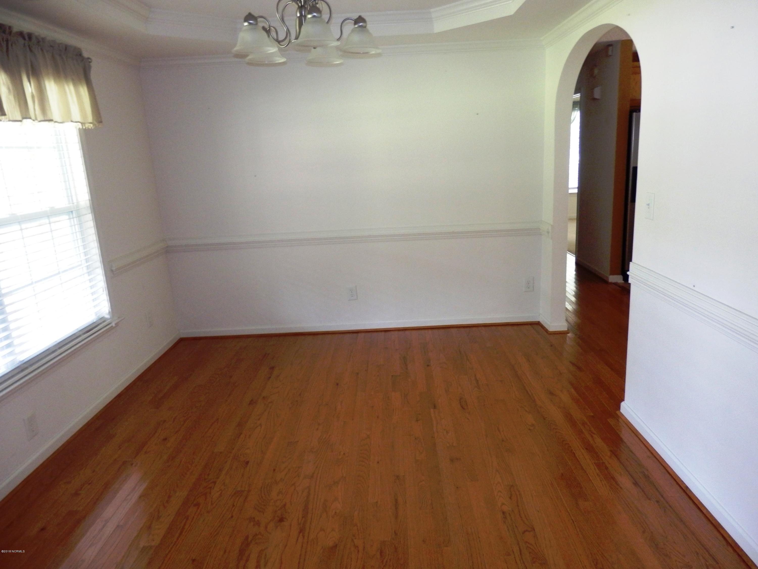1034 Beech Tree Road Jacksonville, NC 28546 - Photo 10 of 30 P8170830