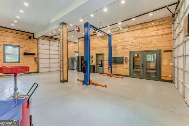 a view of a entryway door of the house