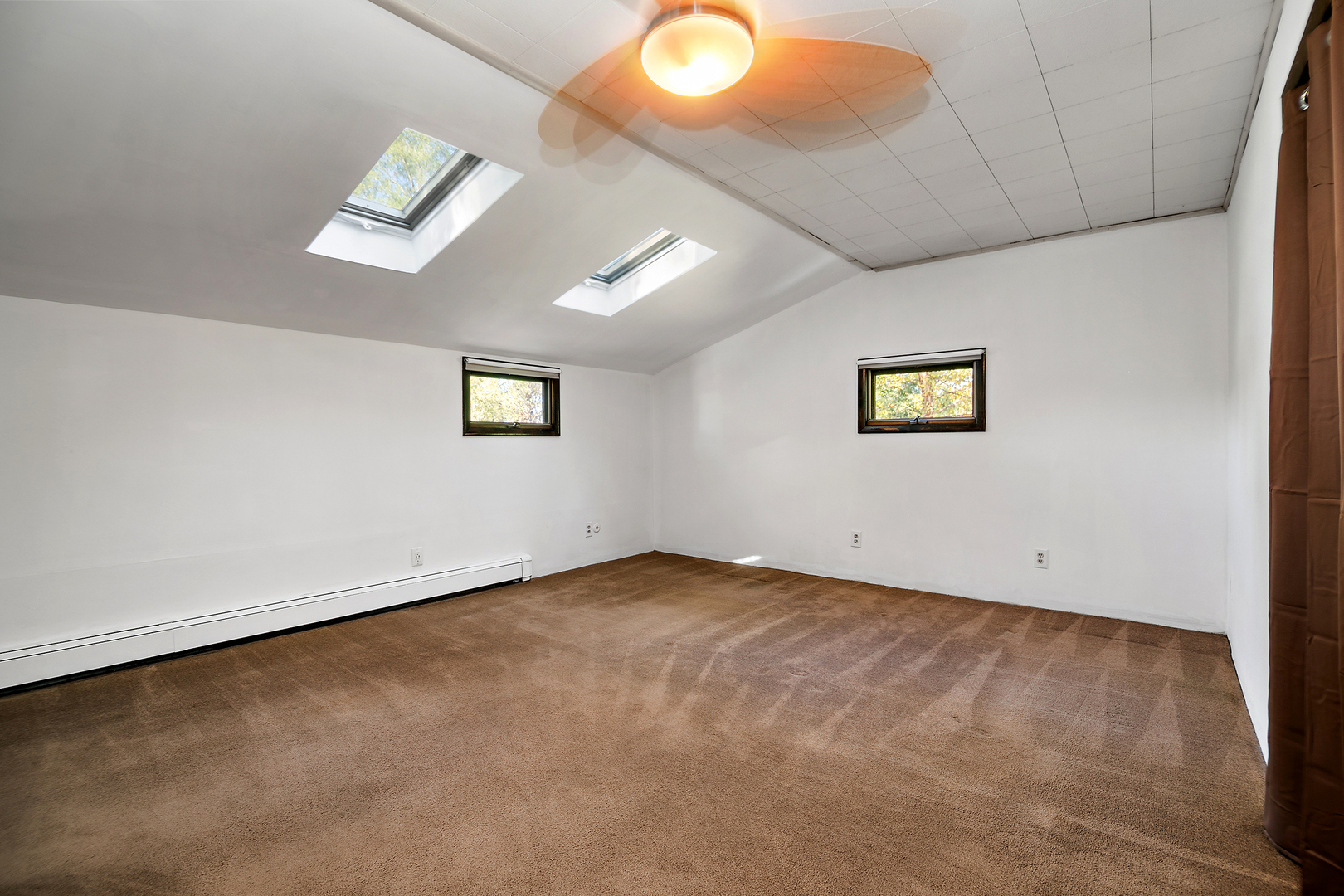 201 East Vanderkarr Road St. Anne, IL 60964 - Photo 13 of 32 a view of an empty room