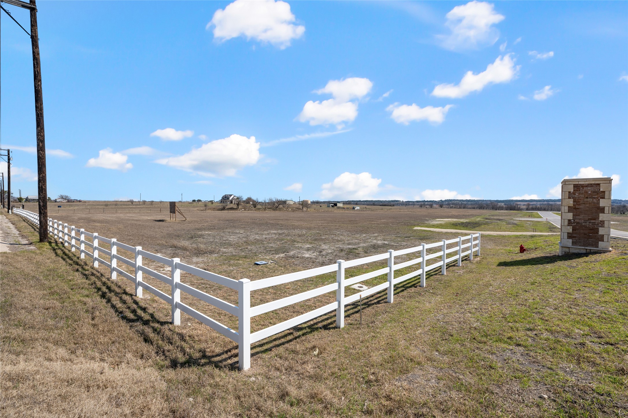 2558 East Fm 487 Jarrell, TX 76537 - Photo 3 of 29