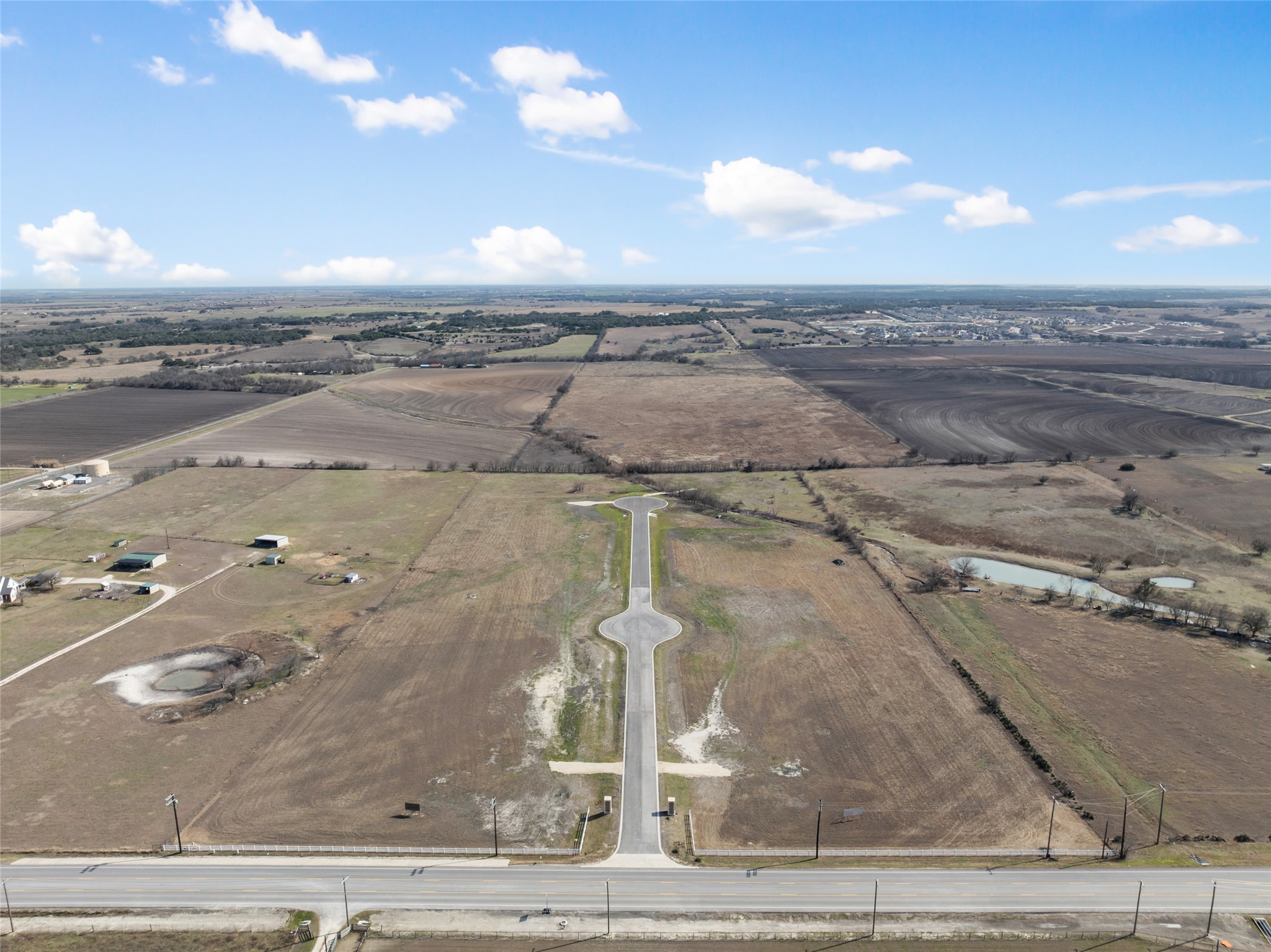 2558 East Fm 487 Jarrell, TX 76537 - Photo 8 of 29 an aerial view of beach and ocean
