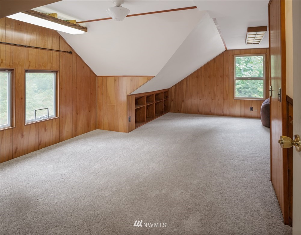 15912 Sidney Road Southwest Port Orchard, WA 98367 - Photo 10 of 18 Gallery Image 10