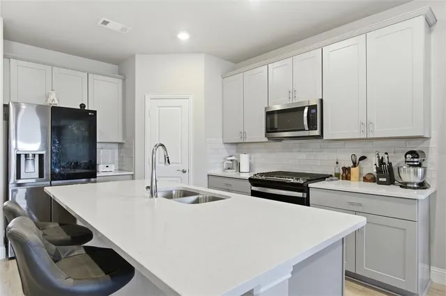 $355,000 | 2351 Aspen Hl Drive, Forney, TX 75126