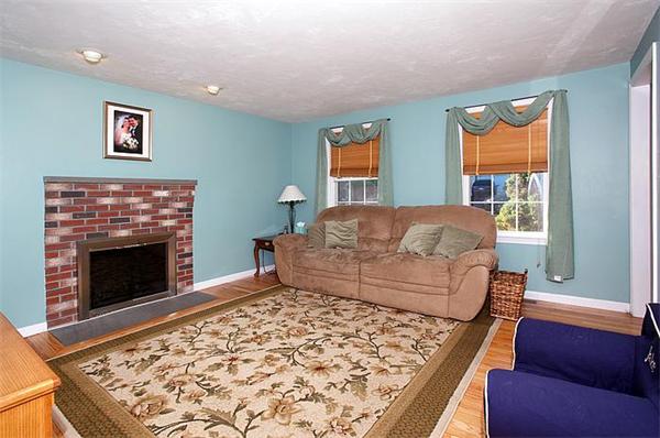 6 Femia Road Framingham, MA 01701 - Photo 8 of 24 Gallery Image 8