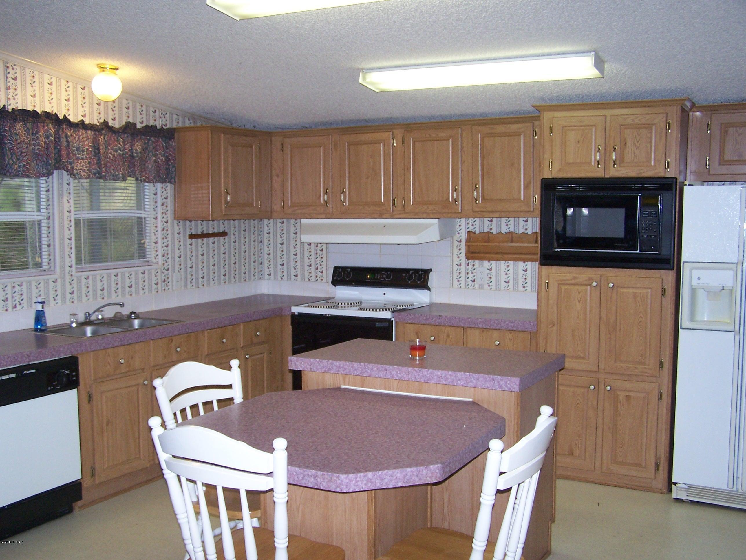 1011 Spears Road Graceville, FL 32440 - Photo 8 of 29 Gallery Image 8