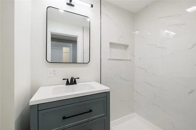 $825,000 | 6689 Highway 90, Aurelius, NY 13034