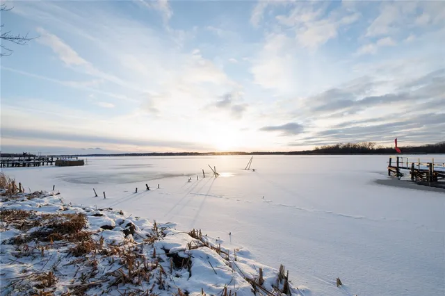 $825,000 | 6689 Highway 90, Aurelius, NY 13034