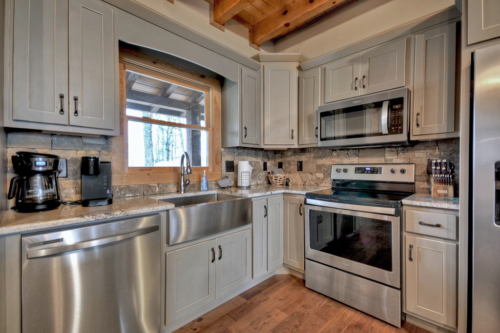 347 Walnut Ridge Ellijay, GA 30536 - Photo 8 of 36 Gallery Image 8