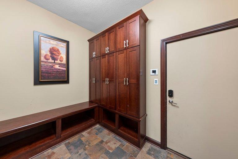 14708 Woodhaven Road Minnetonka, MN 55345 - Photo 27 of 91