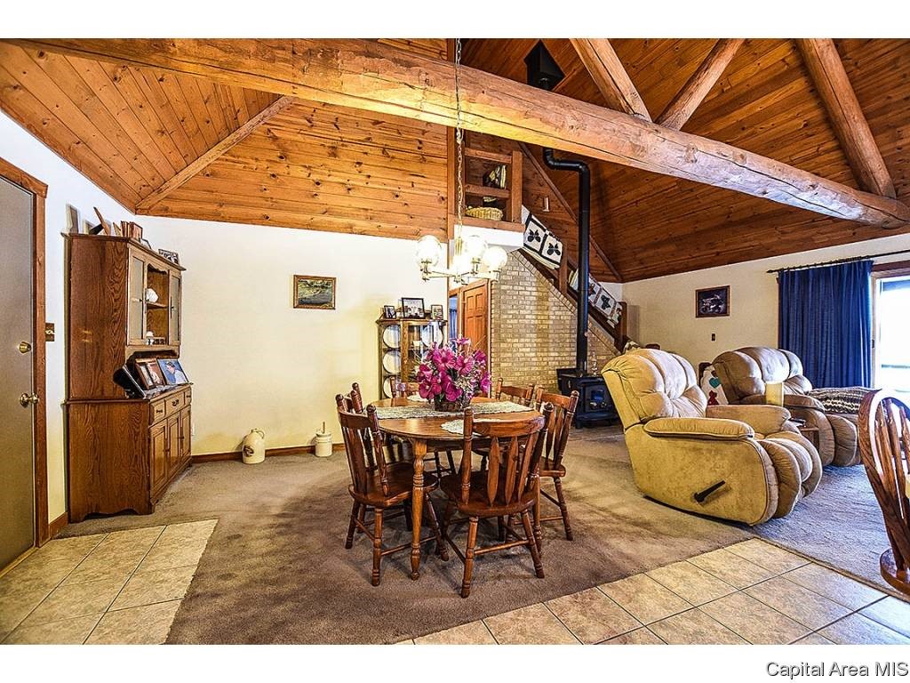 5130 Spaulding Orchard Road Chatham, IL 62629 - Photo 5 of 33