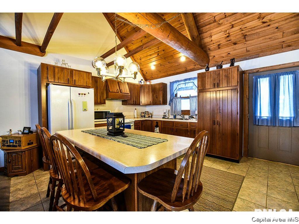 5130 Spaulding Orchard Road Chatham, IL 62629 - Photo 7 of 33