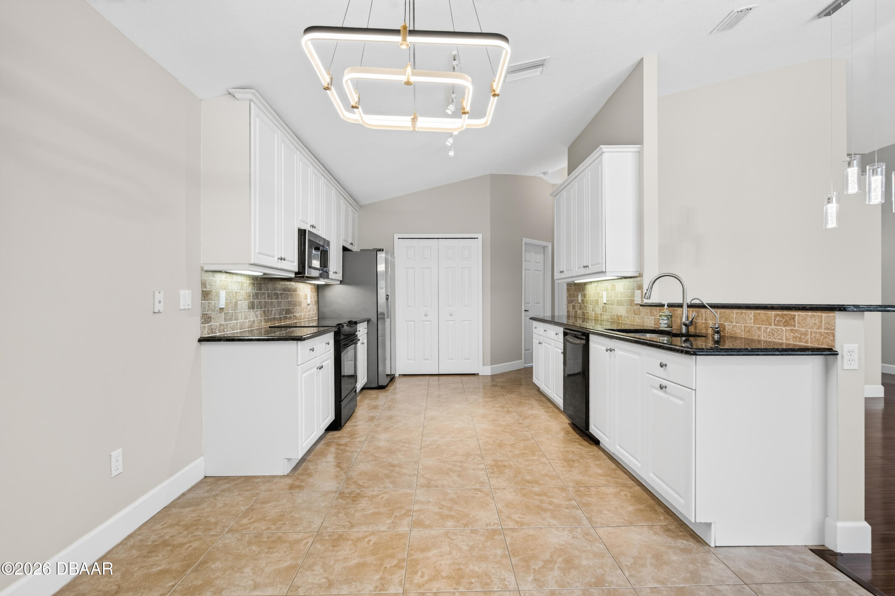 1223 Crown Pointe Lane Ormond Beach, FL 32174 - Photo 14 of 47 DSC03202 (1)
