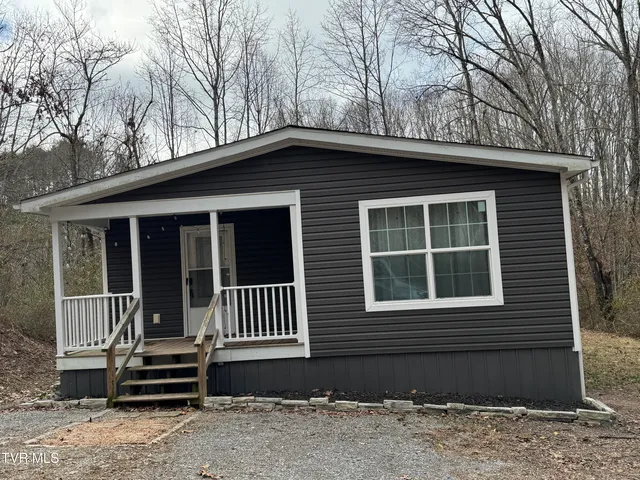 $235,000 | 2210 Carter Street, Big Stone Gap, VA 24219